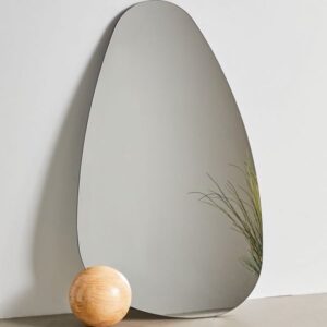 آینه قدی با پایه چوبی کروی